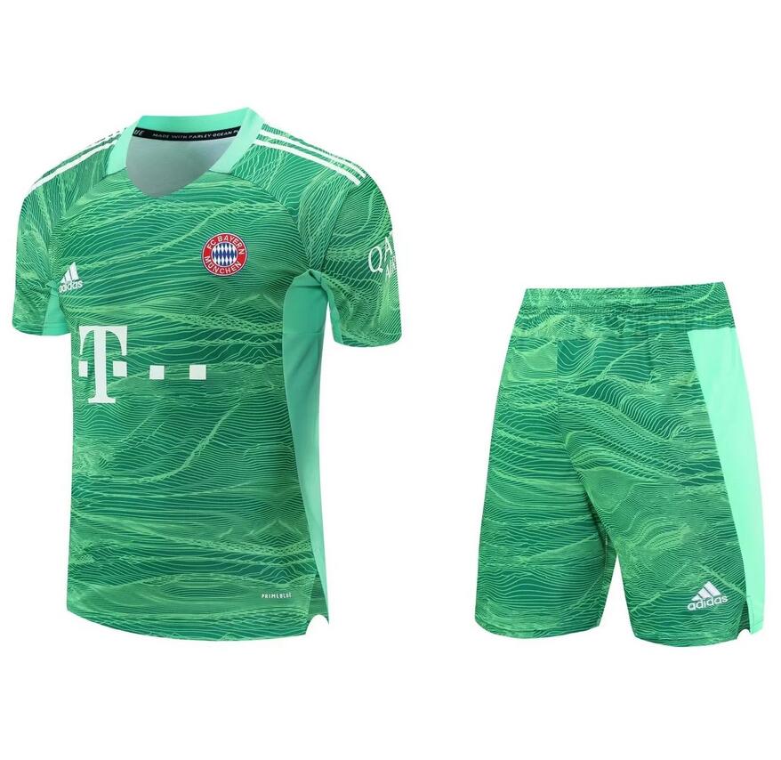 2021/22 Bayern Munich Green Goalkeeper Soccer Kit (Shirt+Shorts)